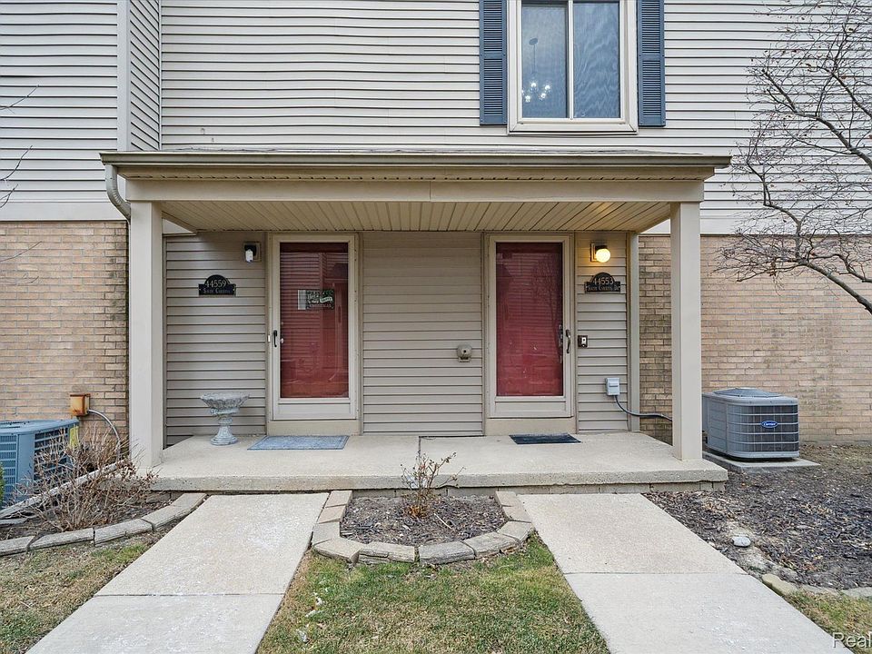 1st image of 44553 S Carolina Dr