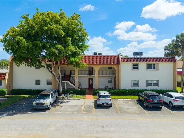 130 Lake Dora Drive, West Palm Beach, FL 33411