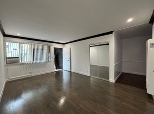 1625 N Edgemont St #9, Los Angeles, CA 90027