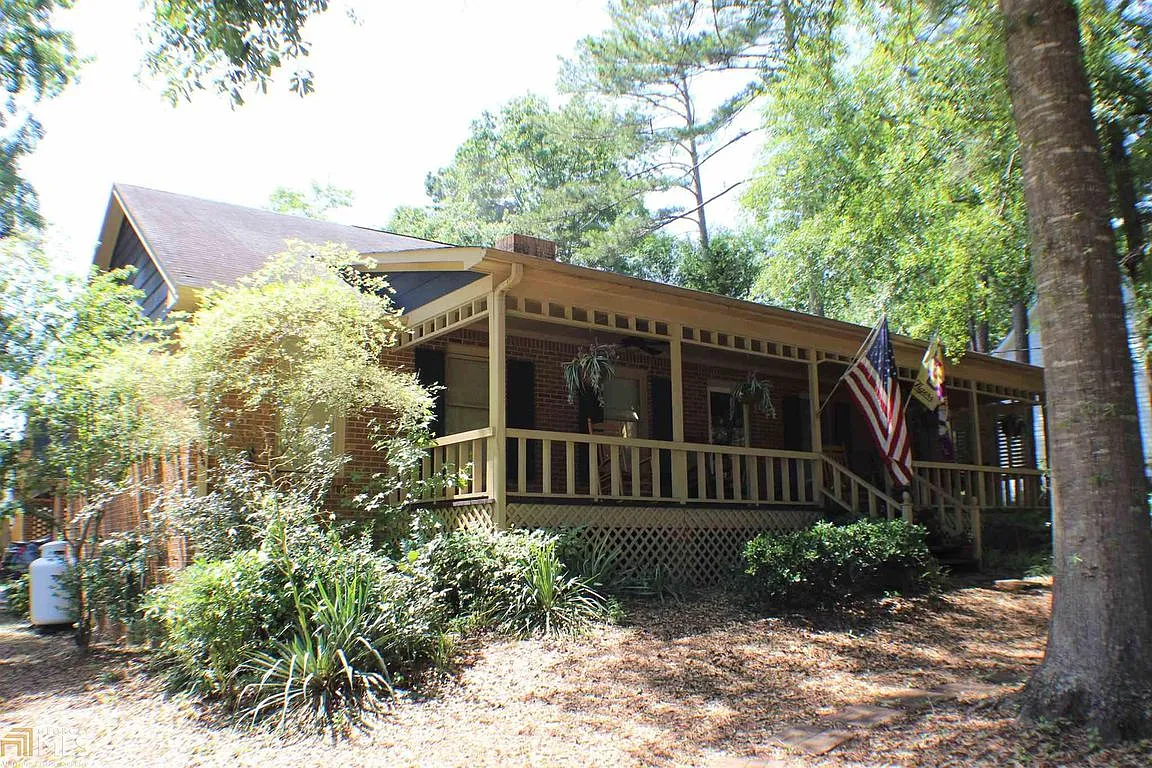 104 Beechwood Ct photo 1