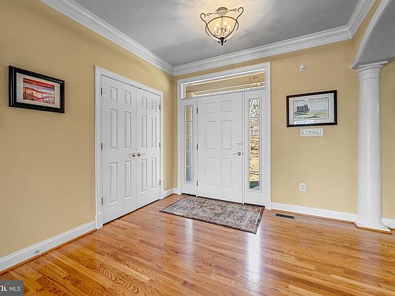 5th image of 8986 Woodward Rd