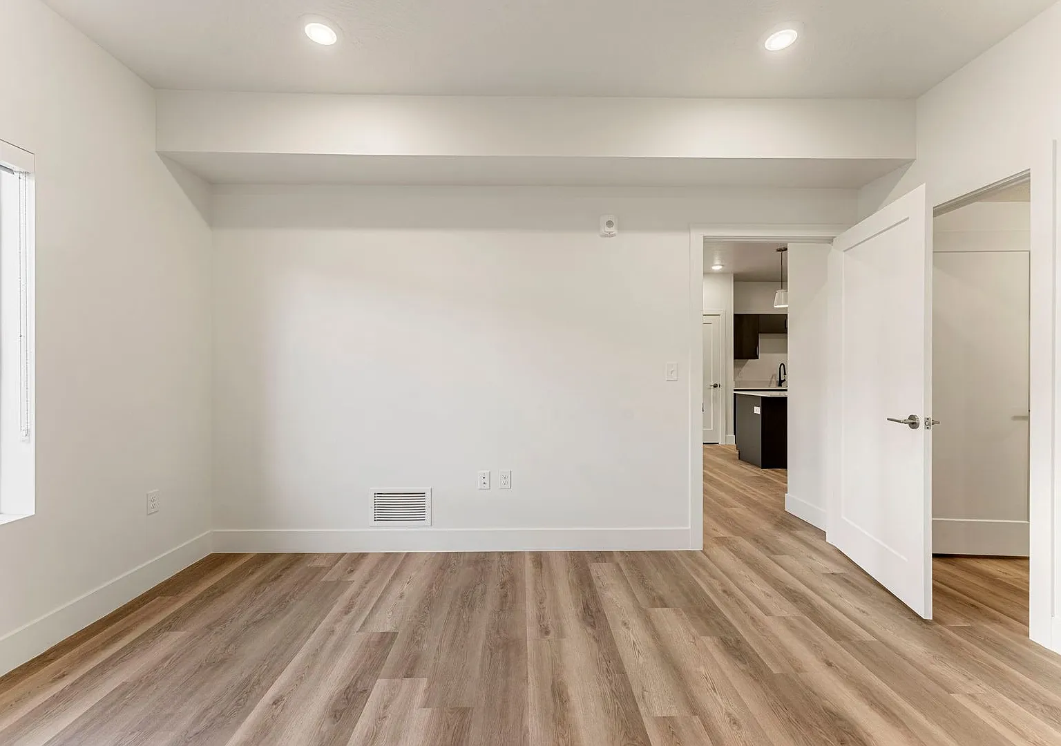 Brand New Modern Apartments at Ascesa — Photo 3