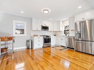 12 Donegal Ln, Danvers, MA 01923