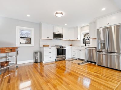 12 Donegal Ln, Danvers, MA, 01923