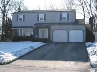 104 Woodview Ln, Centereach, NY 11720