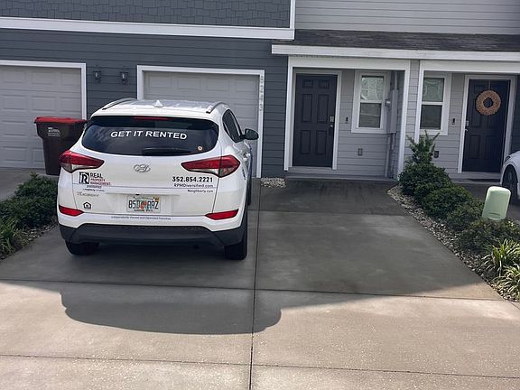 3rd image of 8243 SW 67th Ave