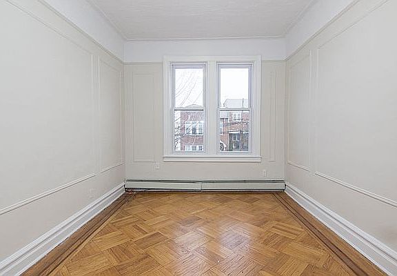 4th image of 20-50 46th St #2