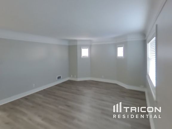 2nd image of 727 4th St NW