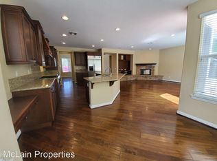 7078 Rose Dr, Carlsbad, CA 92011
