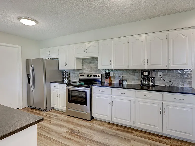 1116 Roosevelt Ave — Photo 33