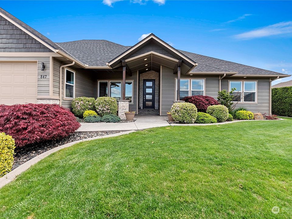 847 Briarwood Terrace, East Wenatchee, WA 98802 Zillow