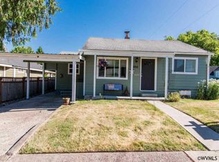 895 SW Birch St, Dallas, OR 97338