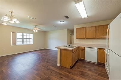 5th image of 513 Paulling Dr