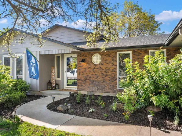9066 W Brookview Ct, Boise, ID 83709