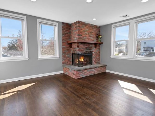 352 Marlborough Ter #1