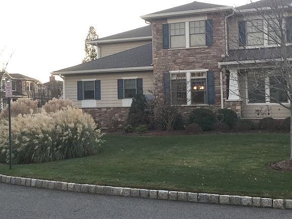 4th image of 33 Northridge Dr