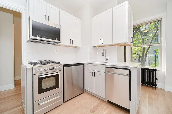 Rented by Living New York | media 15