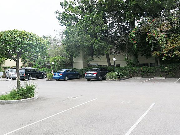 3rd image of 5362 Hollister Ave APT 18