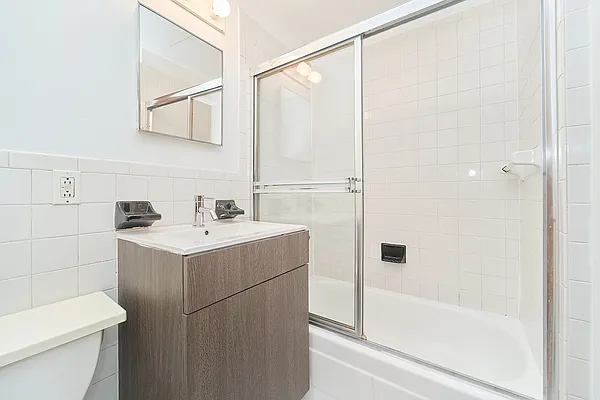 Rented by Living New York | media 4