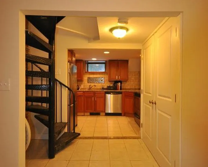 20 Sussex St #1 — Photo 8
