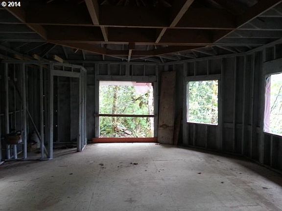 5th image of 17585 Ben Smith Rd