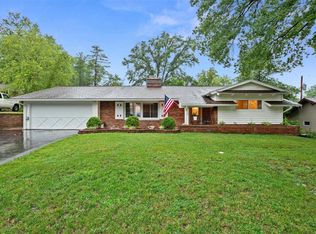 12 Montauk Ct, Saint Louis, MO 63146