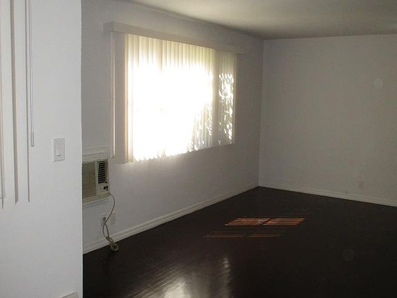 4th image of 1240 S Marengo Ave APT 3I