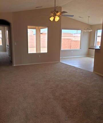 3rd image of 304 Sunrise Bluffs Dr