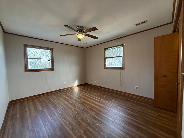 1111 Fairview Rd — Photo 18