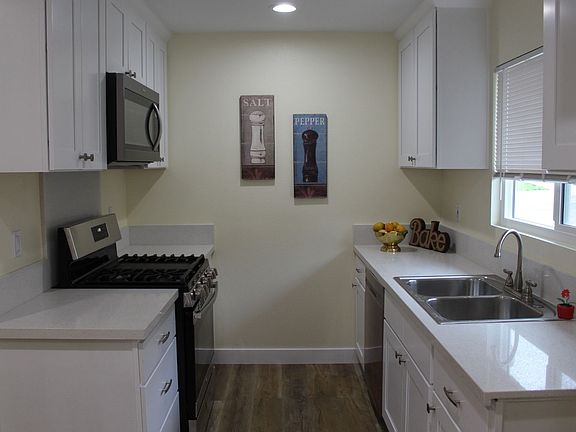 3rd image of 34531 Amberwood Pl