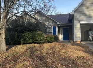 112 Stockbridge Dr, Greer, SC 29650