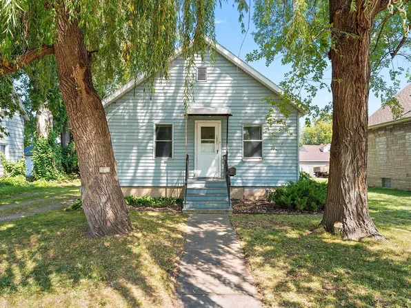 1021 Klaus St, Green Bay, WI 54302