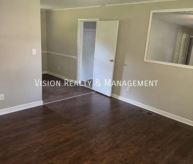 352 Rome St — Photo 4