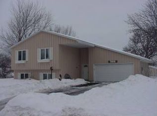 13616 W 137th Pl, Burnsville, MN 55337