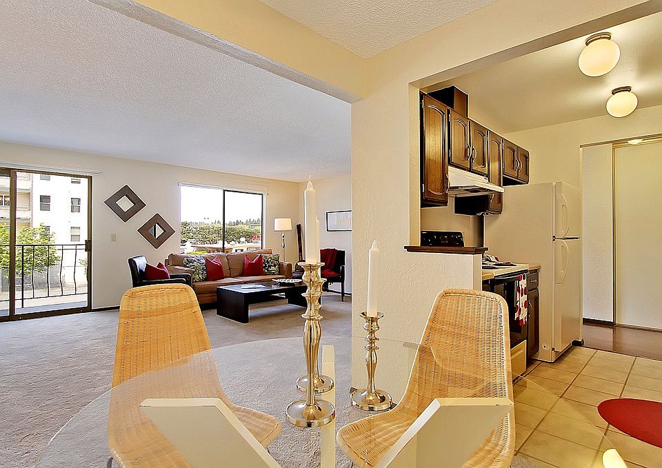 1st image of 12300 28th Ave NE APT 109
