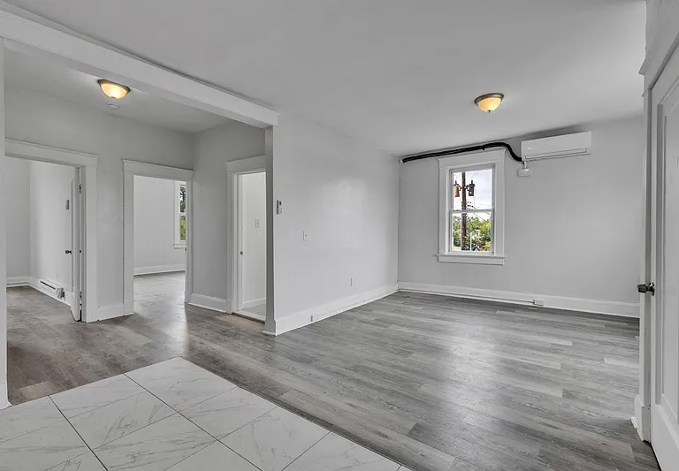 3221 The Alameda #2 — Photo 4