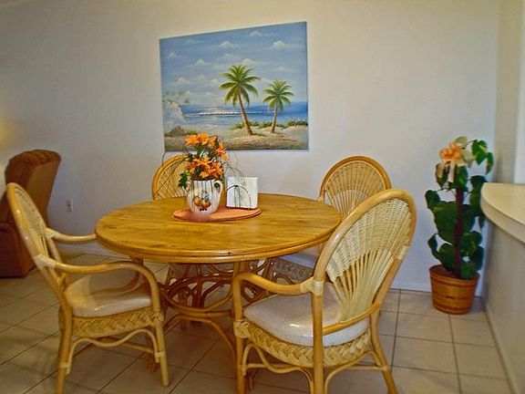 5th image of 3833 Lake Bayshore Dr #H-513