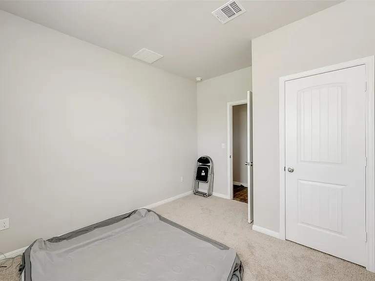 102 Rainmaker Cv — Photo 26