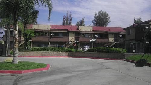 1st image of 17450 Arrow Blvd