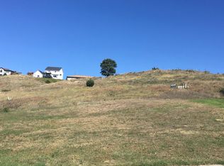 2106 Antelope St, Pierre, SD 57501