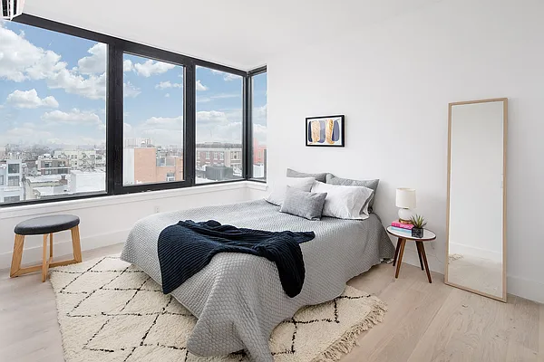 Sold by Compass | media 17