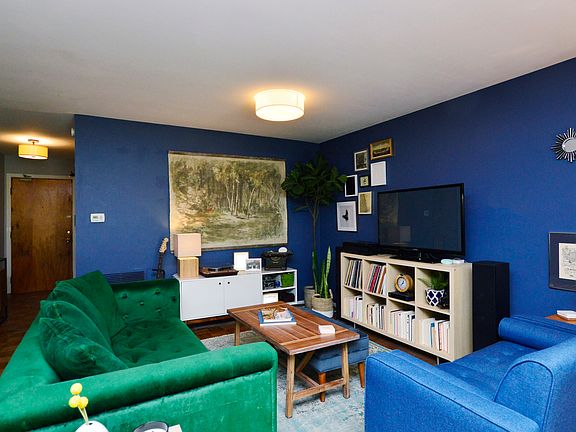 5th image of 251 Marengo Ave APT 3D
