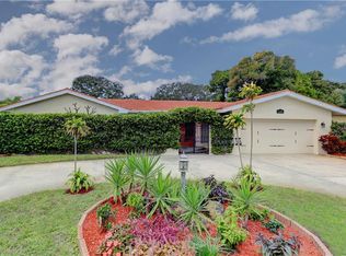 120 Indian Rocks Rd S, Belleair Bluffs, FL 33770