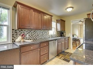 2415 Zenith Ave N, Golden Valley, MN 55422
