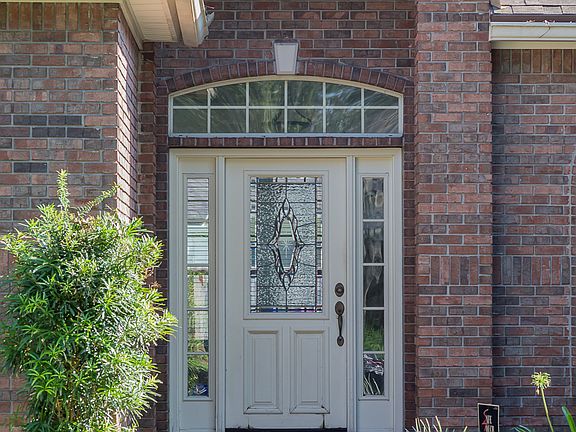 3rd image of 2874 Everholly Ln