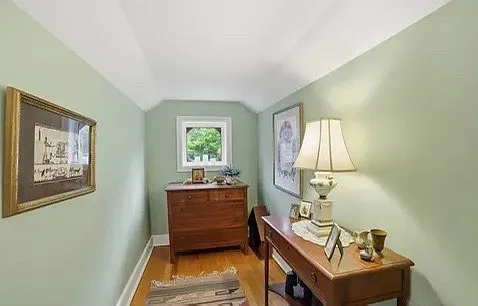 65 W Park Ave — Photo 14