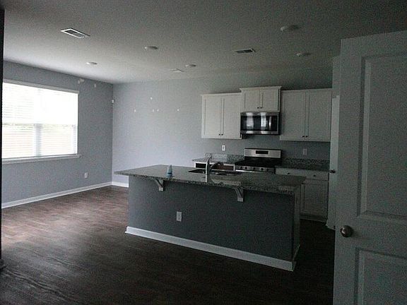 2nd image of 105 New Ct