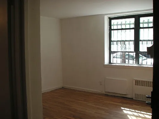 Rented by Sky Management | media 16