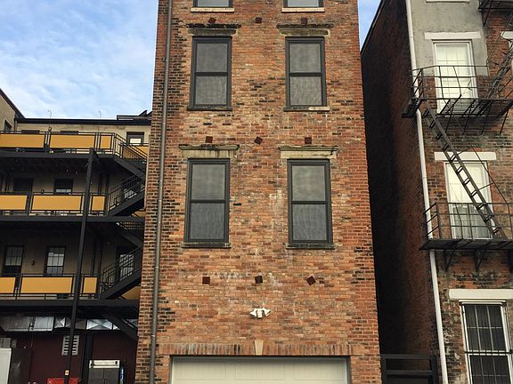 2nd image of 1720 Campbell St