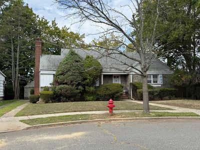 490 Walton Court, West Hempstead, NY, 11552